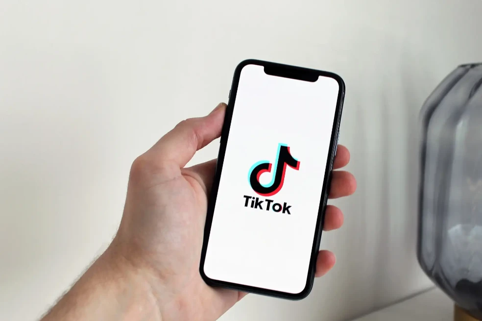 TikTok 47.1.6 解锁全球地区 + 高级功能已解锁 + 插件版